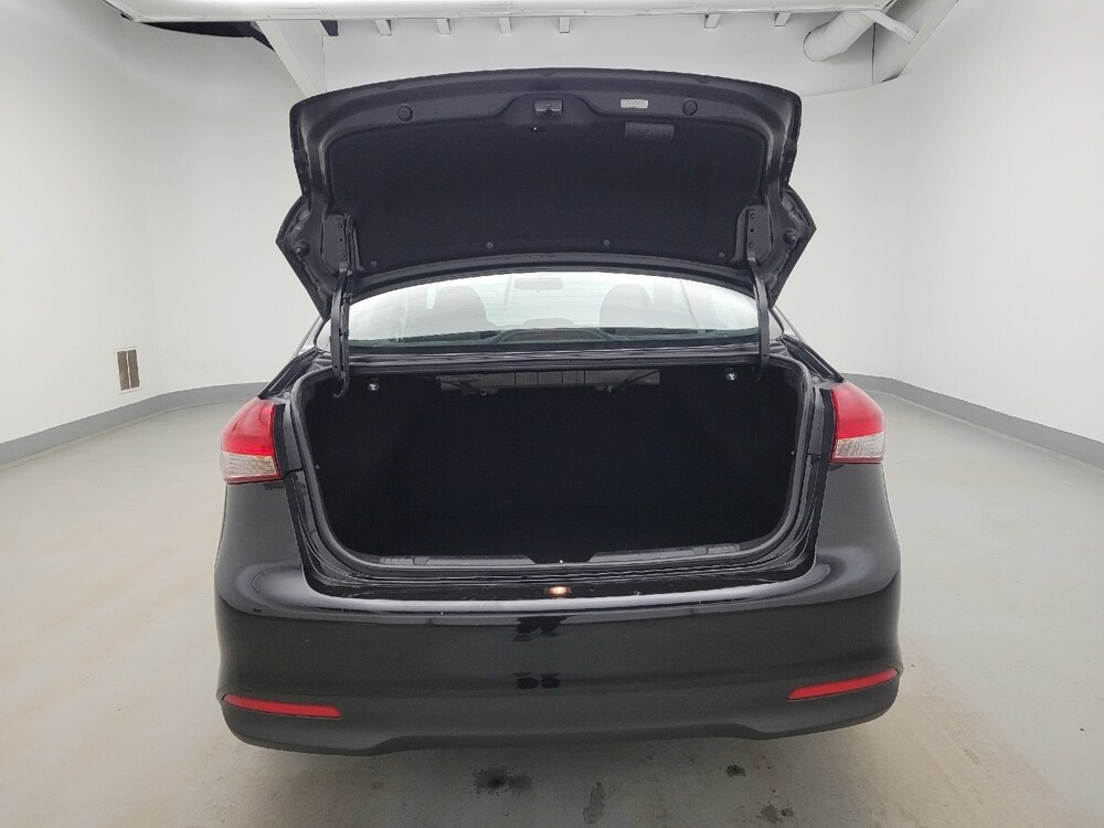 2017 Kia Forte in Columbus, OH 43228 - 18122101 29