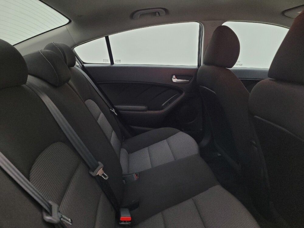 2017 Kia Forte in Columbus, OH 43228 - 18122101 19