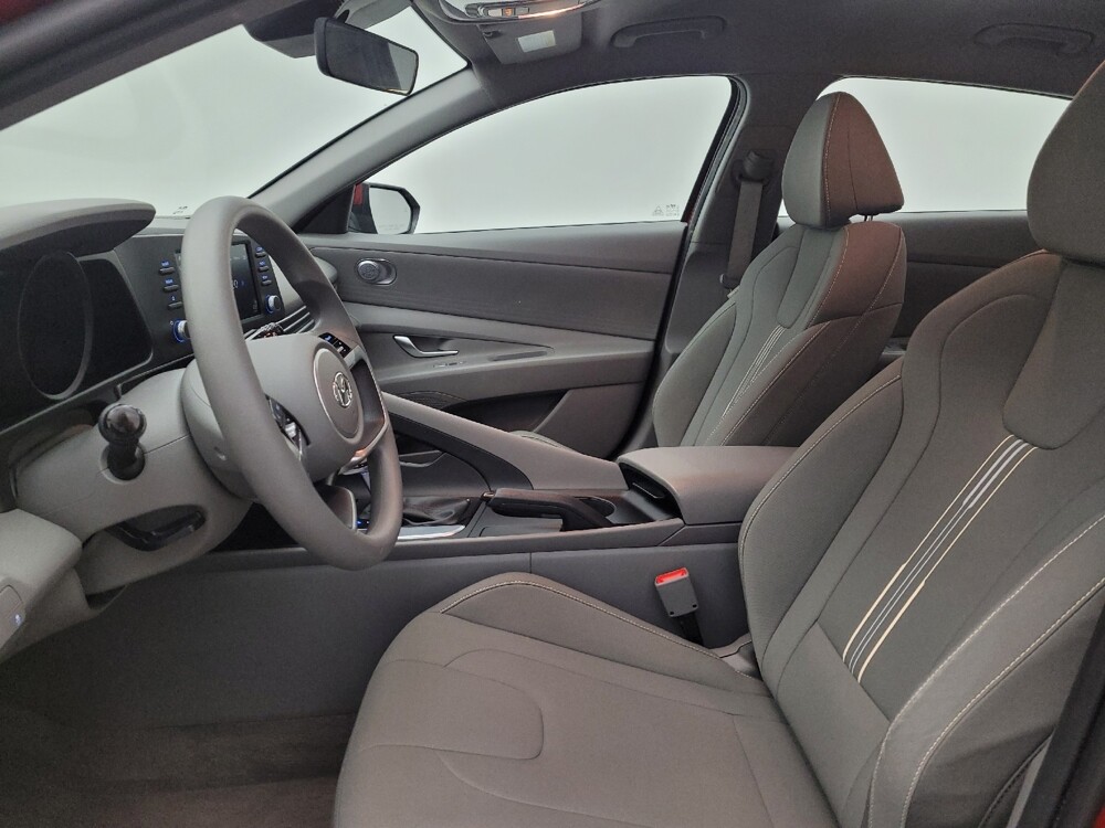2023 Hyundai Elantra in Columbus, OH 43228 - 18122102 17
