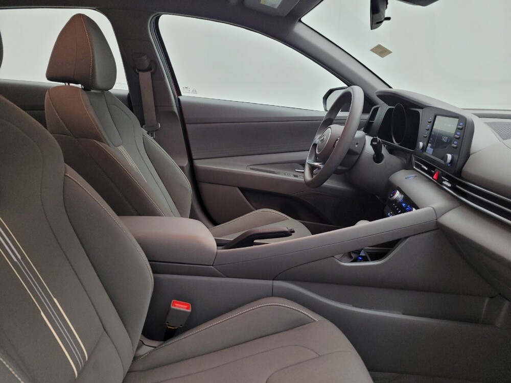 2023 Hyundai Elantra in Columbus, OH 43228 - 18122102 21