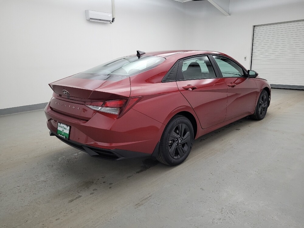 2023 Hyundai Elantra in Columbus, OH 43228 - 18122102 10