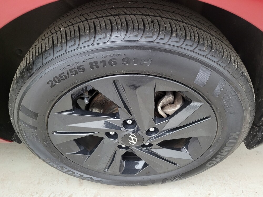 2023 Hyundai Elantra in Columbus, OH 43228 - 18122102 31