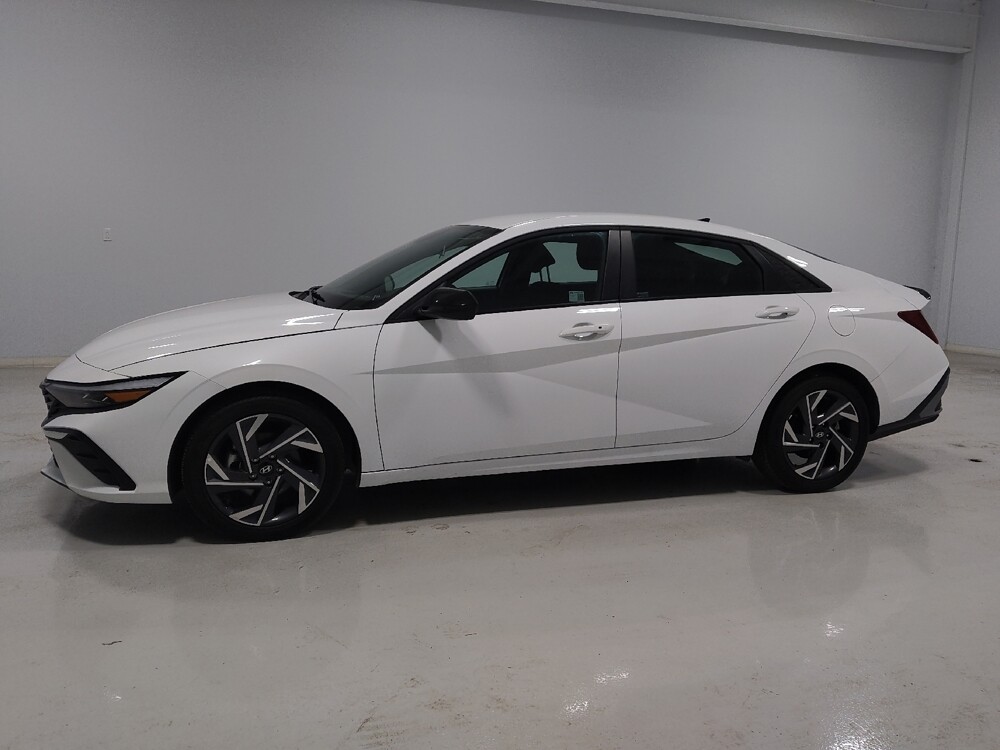 2025 Hyundai Elantra in Columbus, OH 43231 - 18122108 2