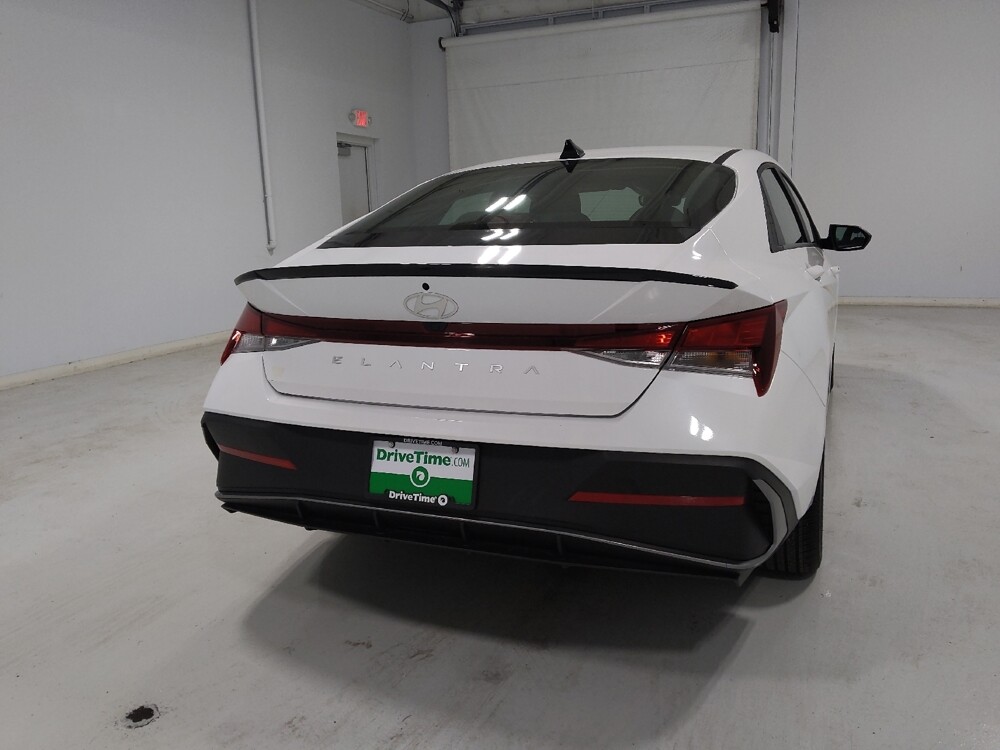2025 Hyundai Elantra in Columbus, OH 43231 - 18122108 7