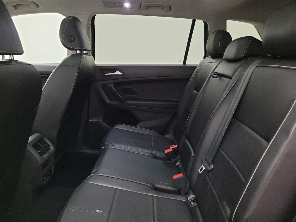 2021 Volkswagen Tiguan in Columbus, OH 43228 - 18122109 18