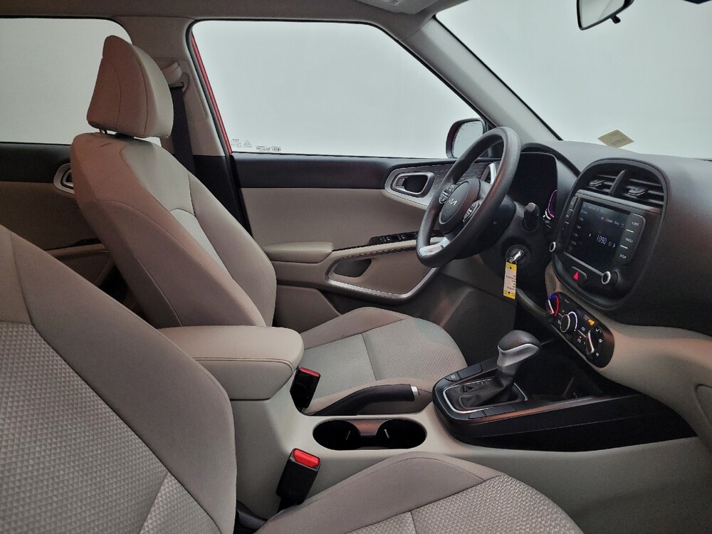 2024 Kia Soul in Columbus, OH 43228 - 18122110 21
