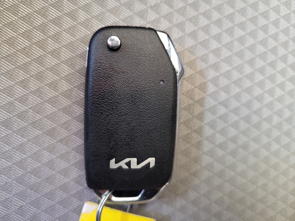 2024 Kia Soul in Columbus, OH 43228 - 18122110 32