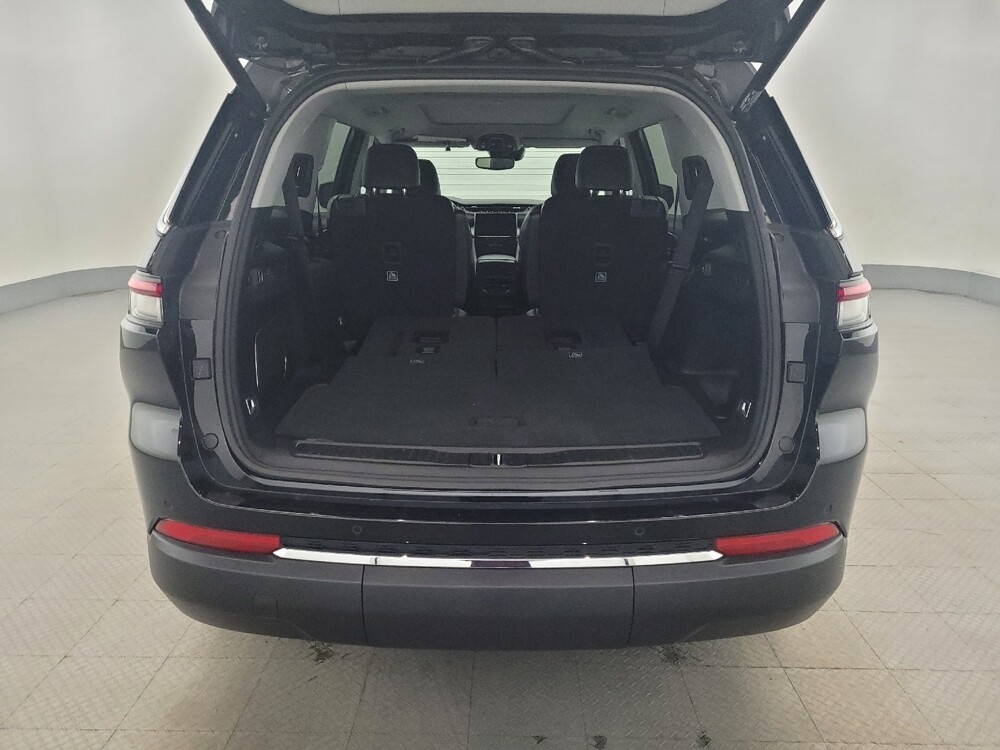 2022 Jeep Grand Cherokee L in Pittsburgh, PA 15236 - 18122115 29