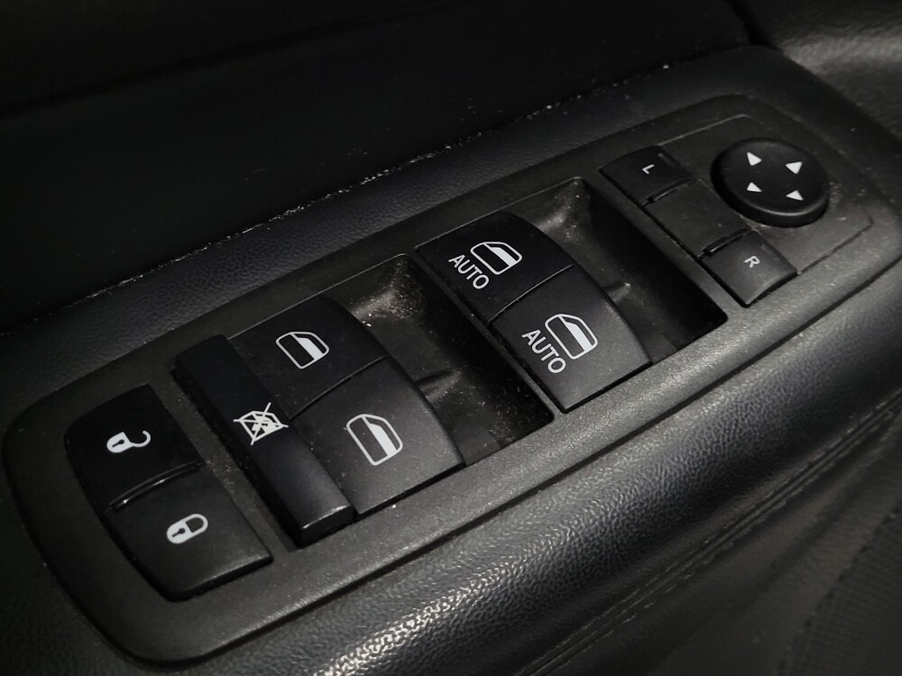 2022 Jeep Grand Cherokee in Pittsburgh, PA 15236 - 18122121 27