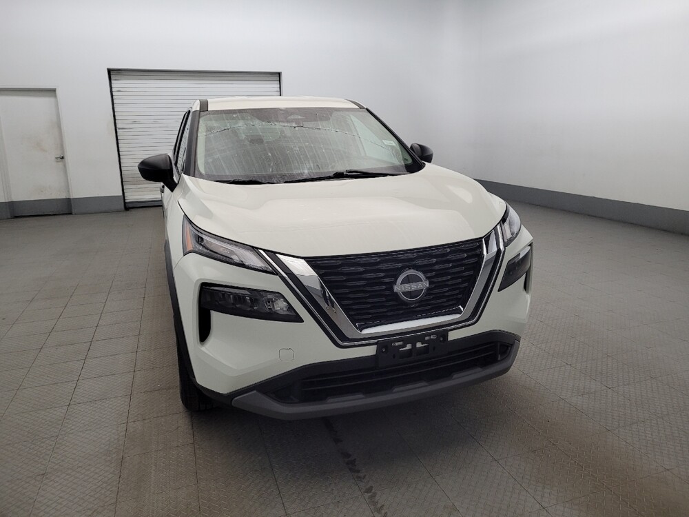 2023 Nissan Rogue in Pittsburgh, PA 15236 - 18122125 14