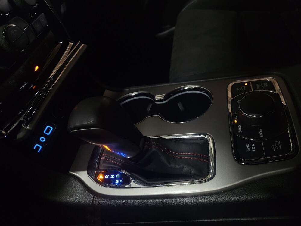 2021 Jeep Grand Cherokee in Pittsburgh, PA 15237 - 18122126 26