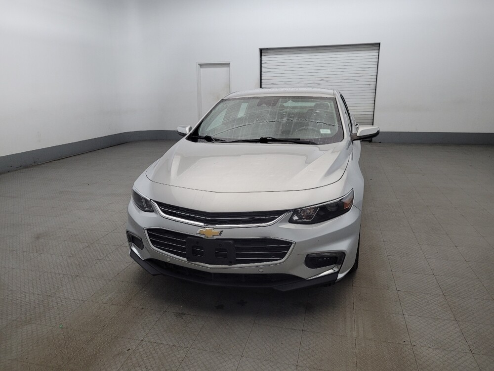 2018 Chevrolet Malibu in Owings Mills, MD 21117 - 18122135 15