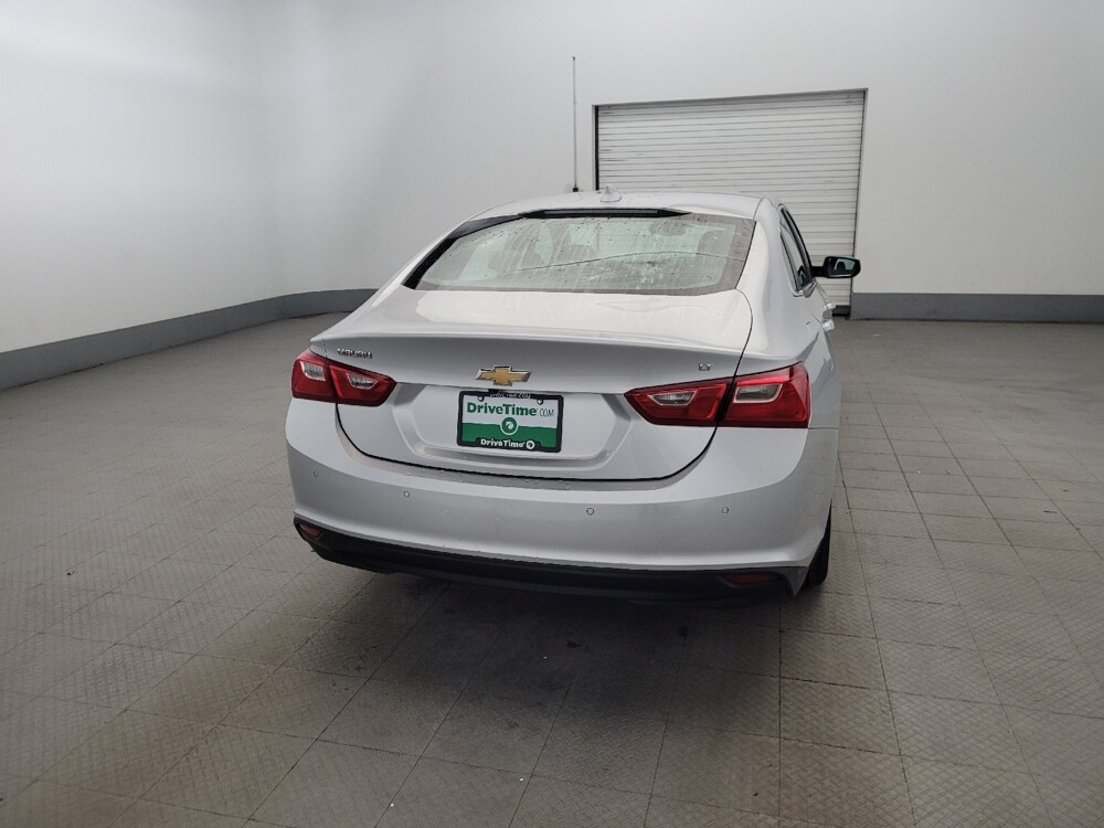 2018 Chevrolet Malibu in Owings Mills, MD 21117 - 18122135 7