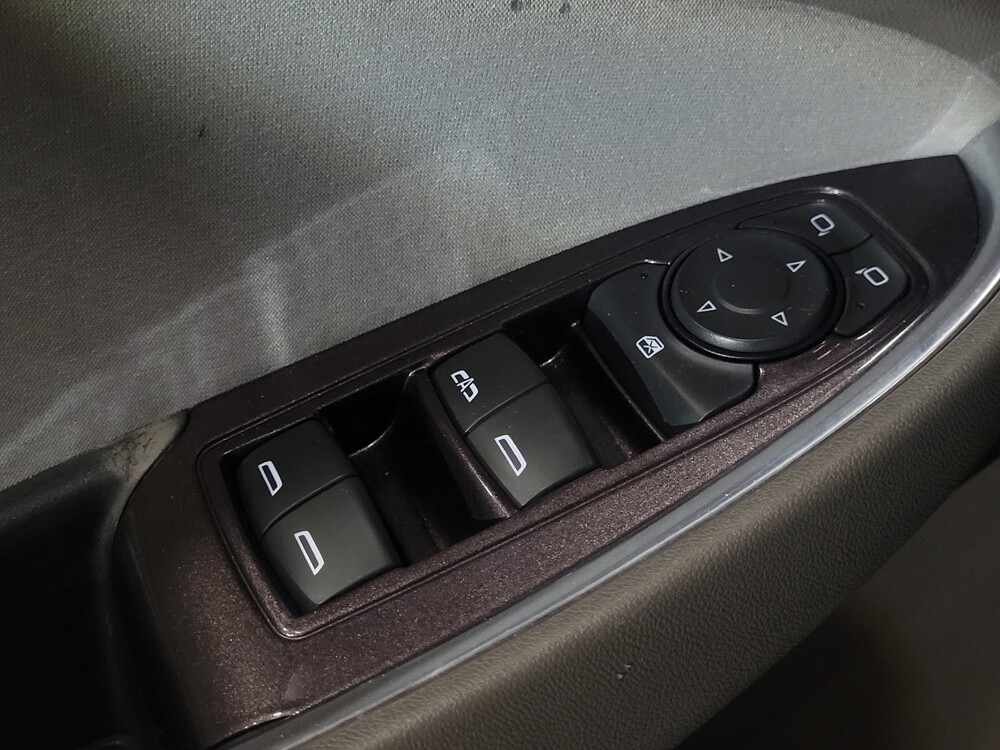 2018 Chevrolet Malibu in Owings Mills, MD 21117 - 18122135 27