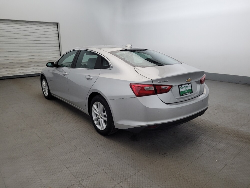 2018 Chevrolet Malibu in Owings Mills, MD 21117 - 18122135 5