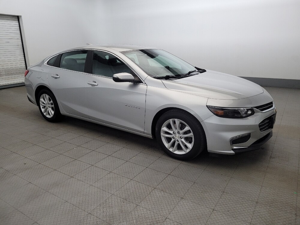 2018 Chevrolet Malibu in Owings Mills, MD 21117 - 18122135 11