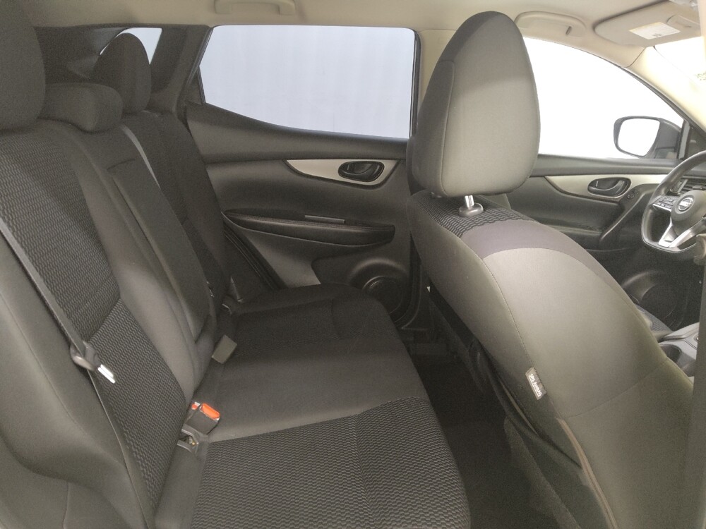 2018 Nissan Rogue Sport in St. Louis, MO 63125 - 18122141 19