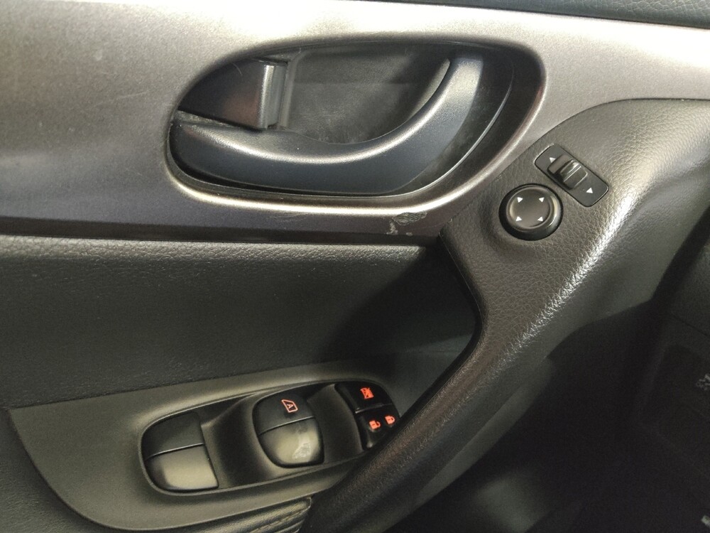 2018 Nissan Rogue Sport in St. Louis, MO 63125 - 18122141 27