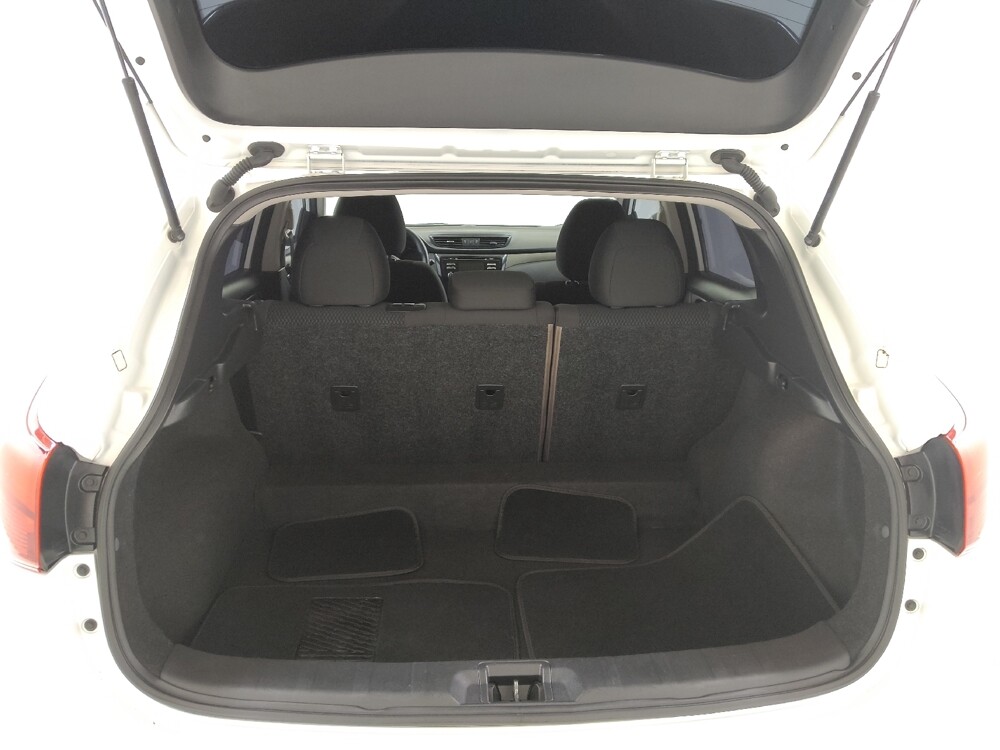 2018 Nissan Rogue Sport in St. Louis, MO 63125 - 18122141 29