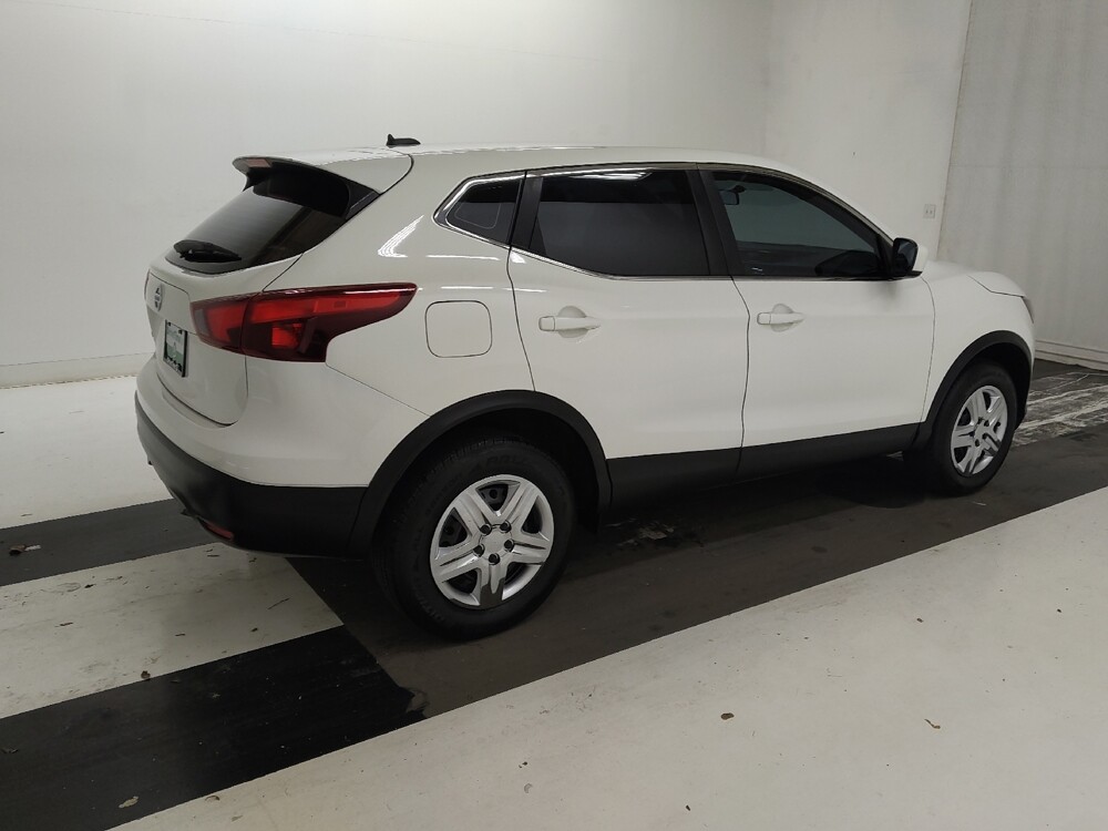 2018 Nissan Rogue Sport in St. Louis, MO 63125 - 18122141 10