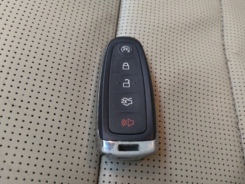 2016 Ford Taurus in Springfield, MO 65807 - 18122147 32