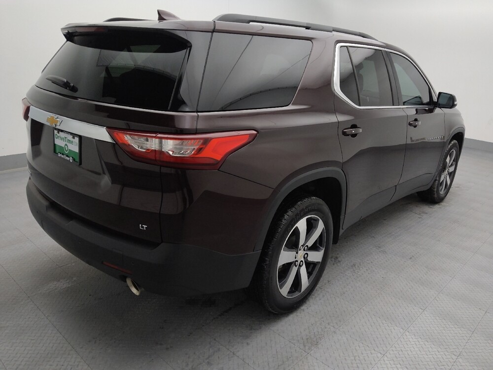 2019 Chevrolet Traverse in Wichita, KS 67207 - 18122150 9