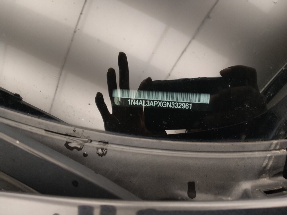 2016 Nissan Altima in Peoria, IL 61615 - 18122153 33