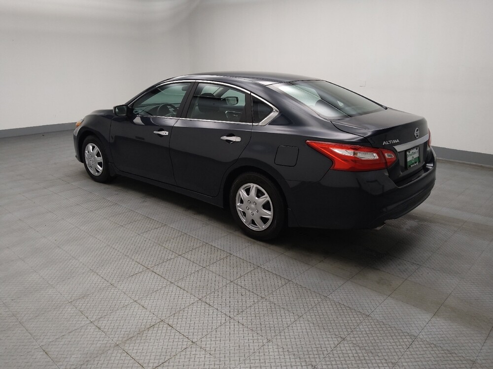 2016 Nissan Altima in Peoria, IL 61615 - 18122153 3