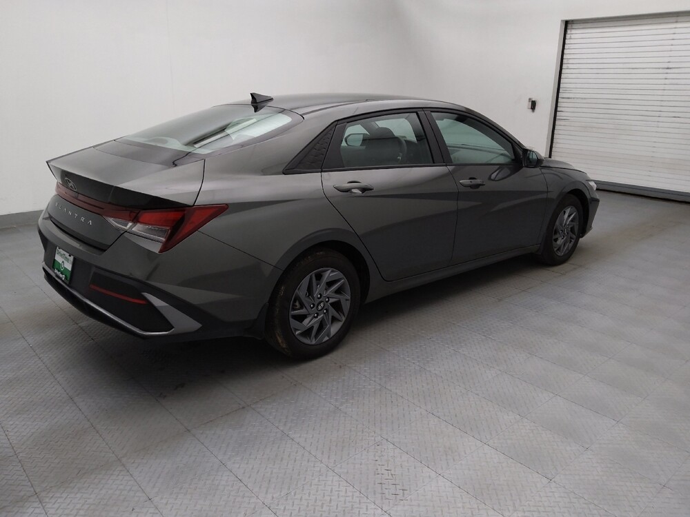 2024 Hyundai Elantra in Raleigh, NC 27604 - 18122160 10