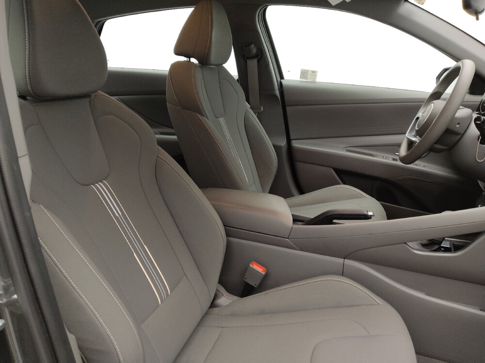 2024 Hyundai Elantra in Raleigh, NC 27604 - 18122160 21