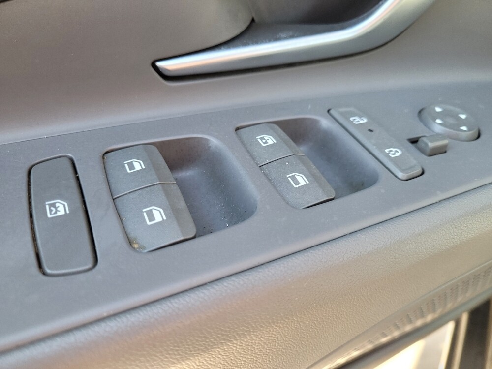 2024 Hyundai Elantra in Raleigh, NC 27604 - 18122160 27