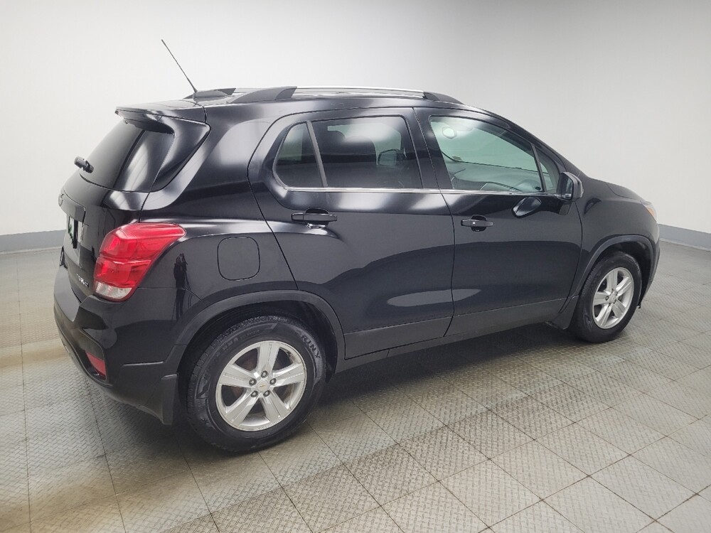 2020 Chevrolet Trax in Ft Wayne, IN 46805 - 18122163 10