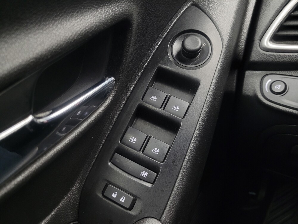 2020 Chevrolet Trax in Ft Wayne, IN 46805 - 18122163 27