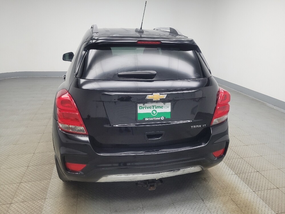 2020 Chevrolet Trax in Ft Wayne, IN 46805 - 18122163 6