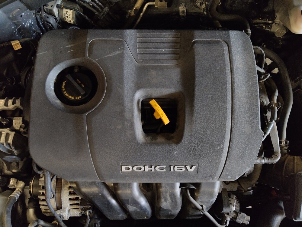 2018 Hyundai Elantra in Savannah, GA 31419 - 18122167 30