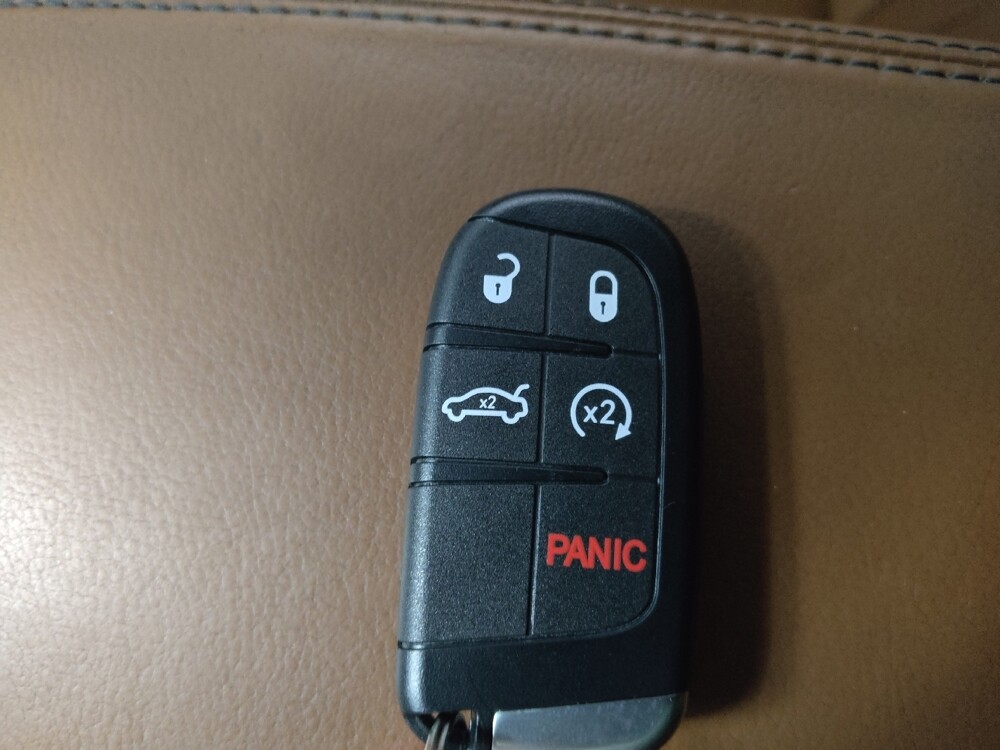 2018 Jeep Grand Cherokee in Marietta, GA 30062 - 18122170 32