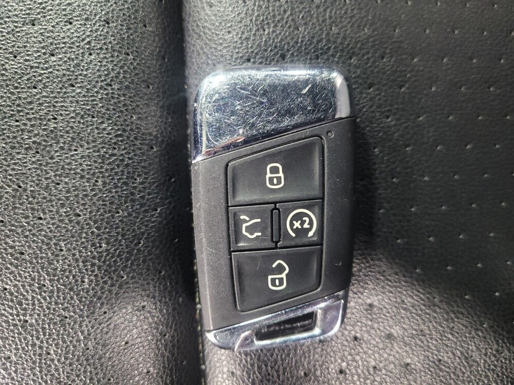 2021 Volkswagen Atlas in Chattanooga, TN 37421 - 18122175 32