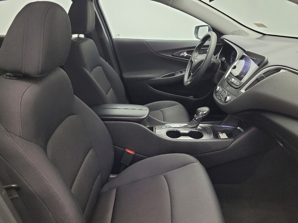 2022 Chevrolet Malibu in Greensboro, NC 27407 - 18122182 21