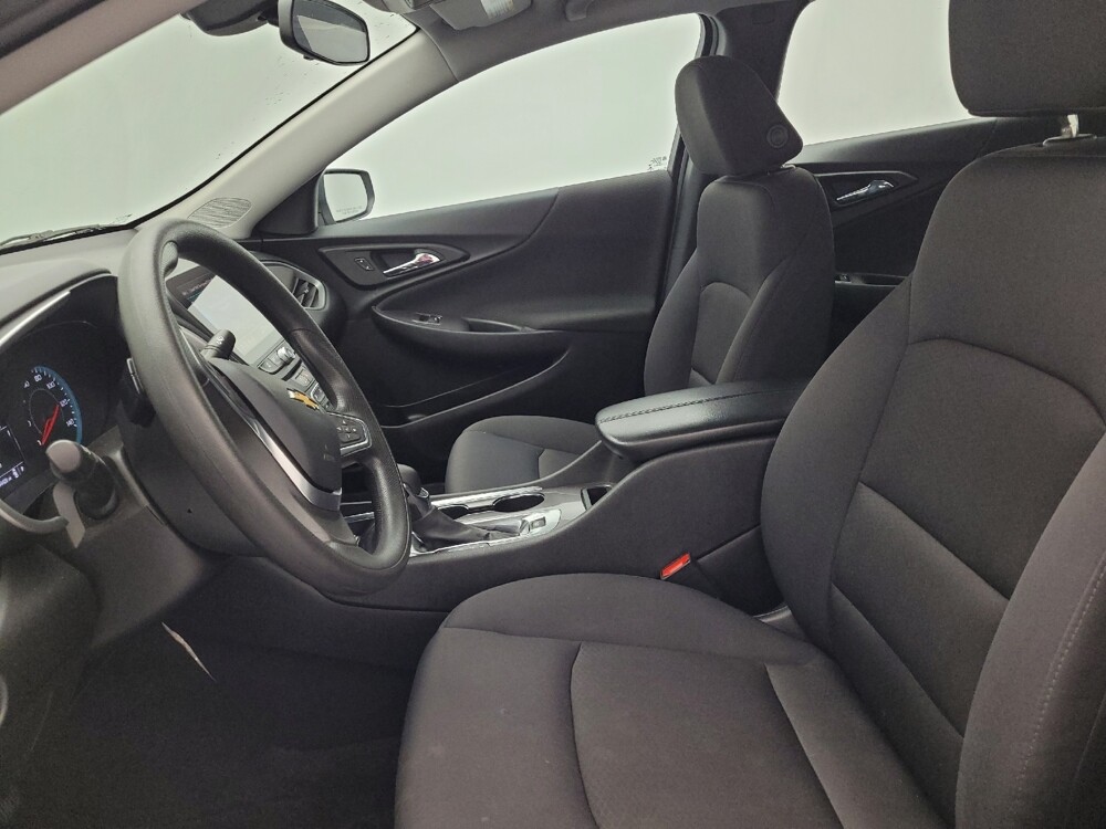 2022 Chevrolet Malibu in Greensboro, NC 27407 - 18122182 17