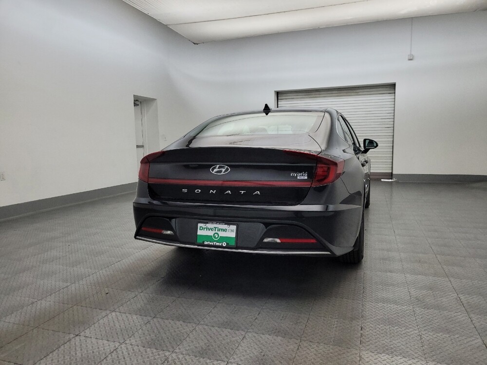 2023 Hyundai Sonata in Glendale, AZ 85301 - 18122195 7