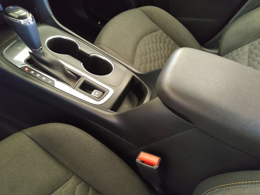 2020 Chevrolet Equinox in Greenville, SC 29607 - 18122200 26