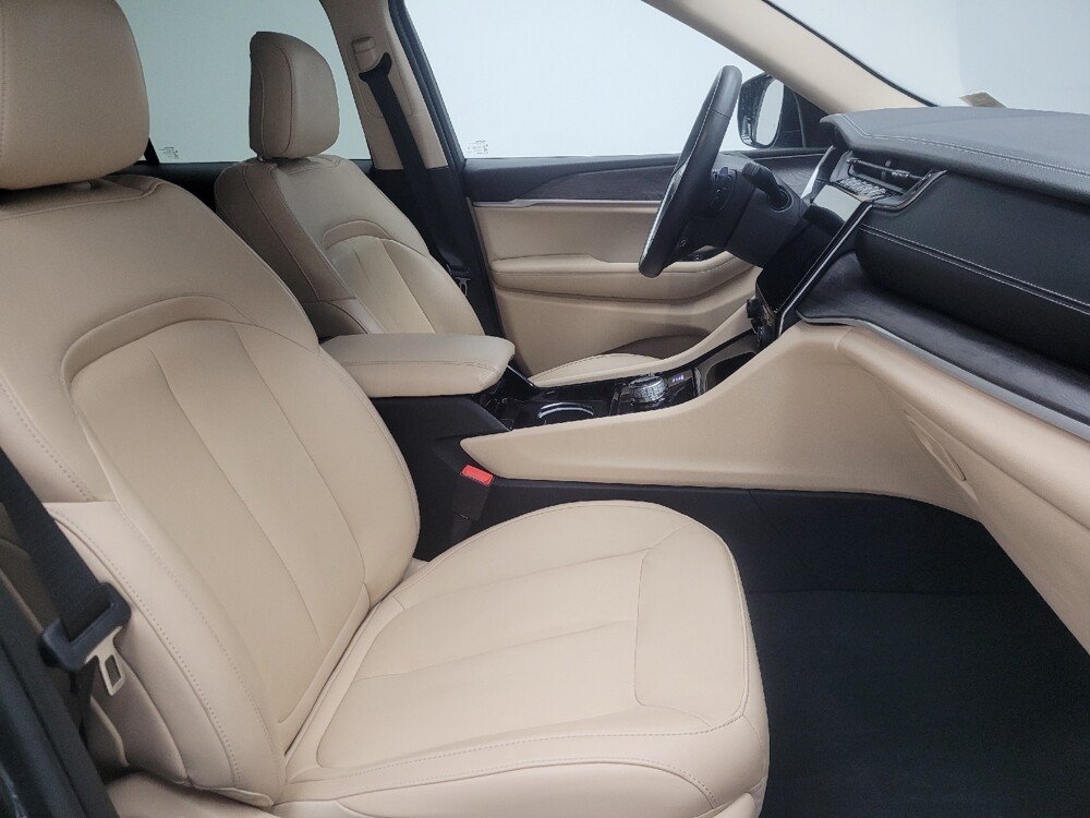 2022 Jeep Grand Cherokee in Ft Wayne, IN 46805 - 18122204 21