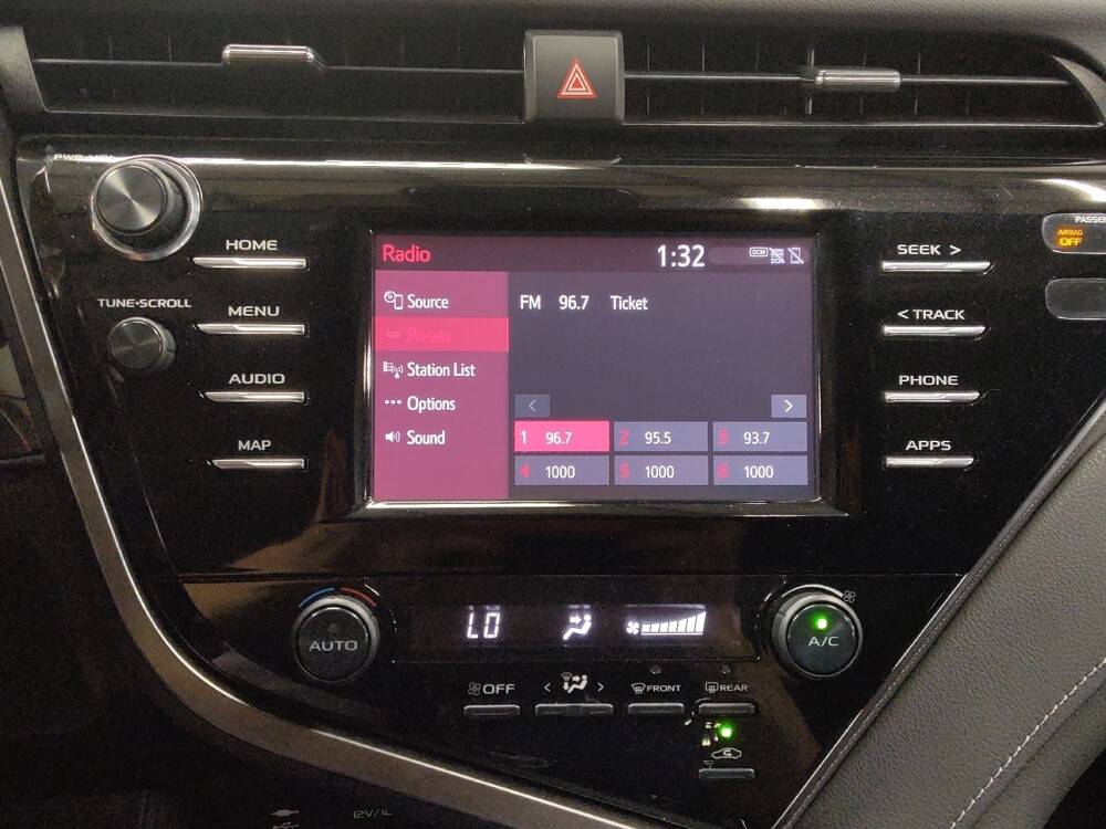 2019 Toyota Camry in Lewisville, TX 75067 - 18122205 25