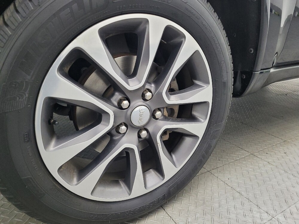 2017 Jeep Grand Cherokee in Pensacola, FL 32505 - 18122207 31