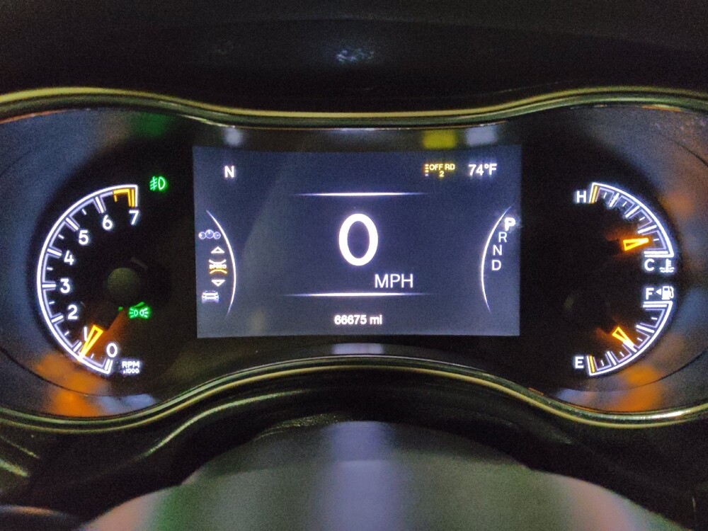 2017 Jeep Grand Cherokee in Pensacola, FL 32505 - 18122207 23