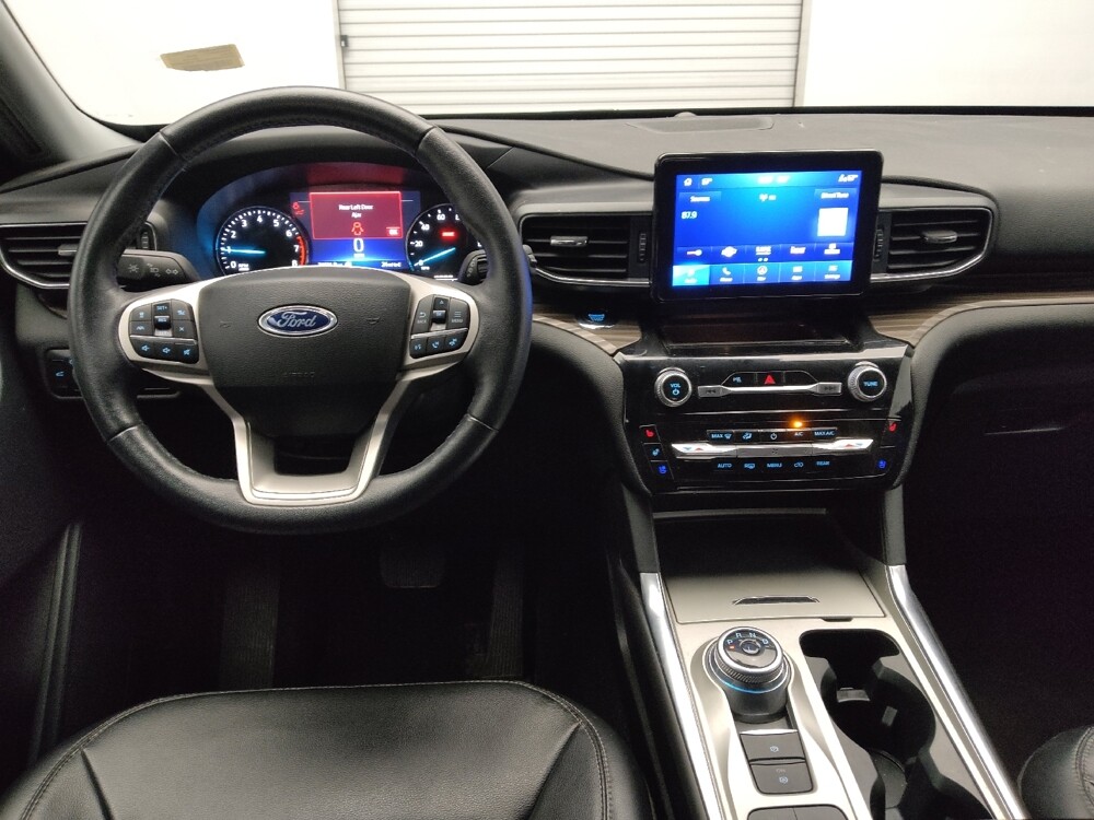 2024 Ford Explorer in Arlington, TX 76011 - 18122209 22