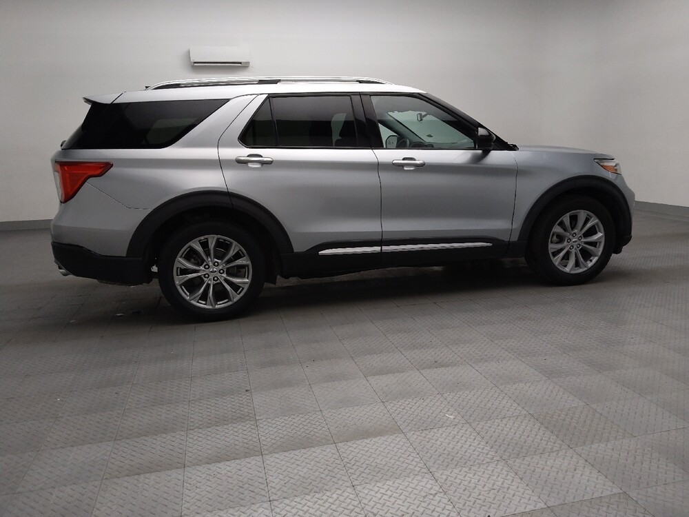 2024 Ford Explorer in Arlington, TX 76011 - 18122209 10