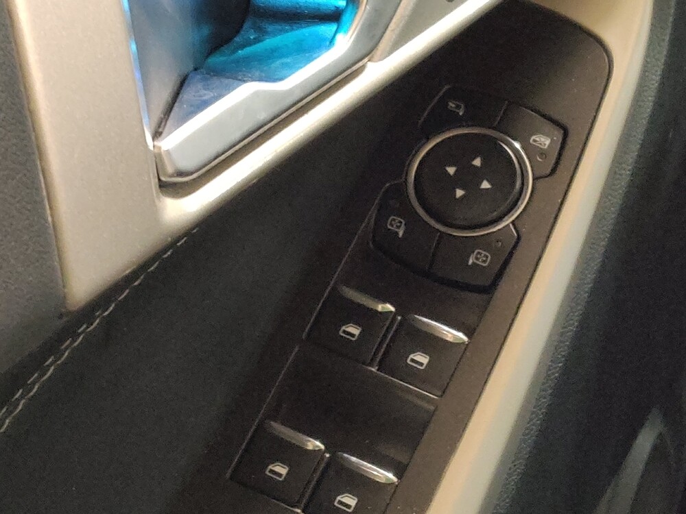 2024 Ford Explorer in Arlington, TX 76011 - 18122209 27