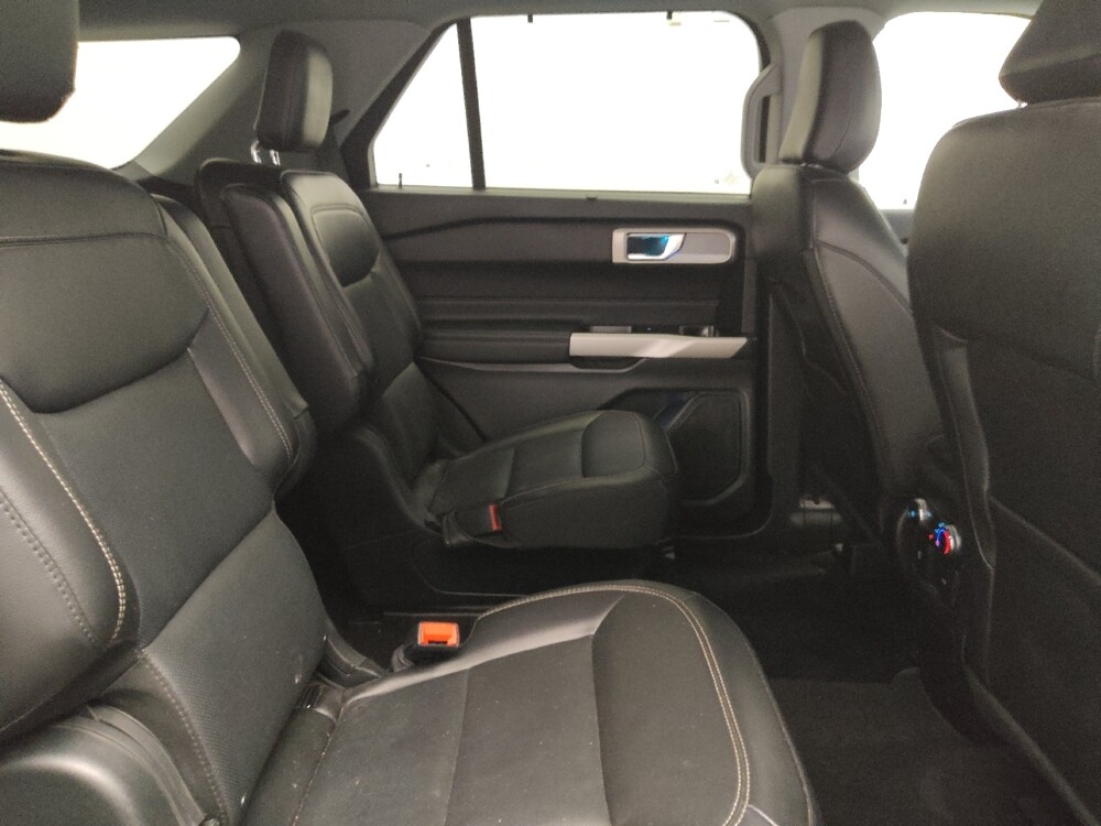 2024 Ford Explorer in Arlington, TX 76011 - 18122209 19