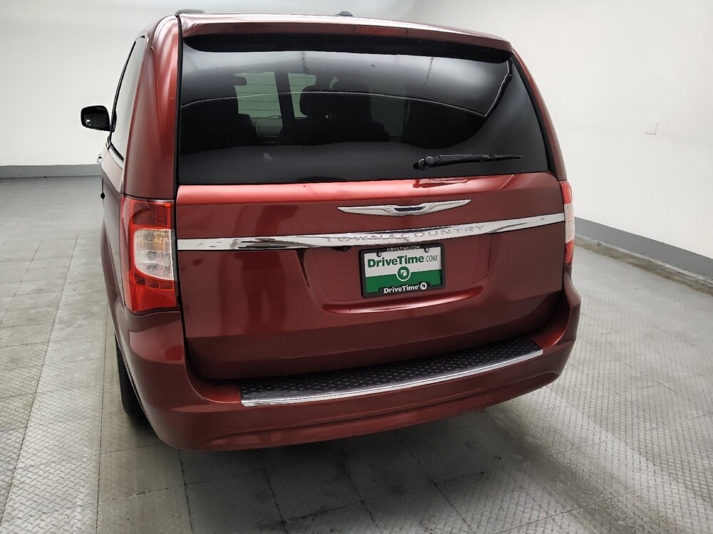 2016 Chrysler Town & Country in Lombard, IL 60148 - 18122211 6
